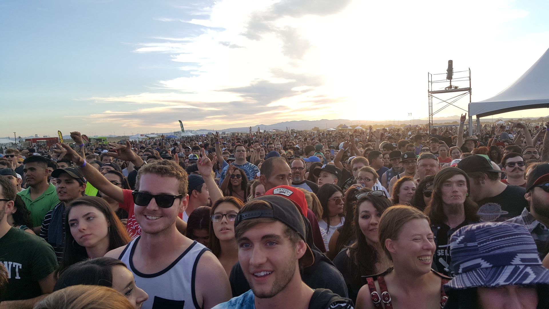 Experiencing '16 Fall Ball from the middle of the crowd